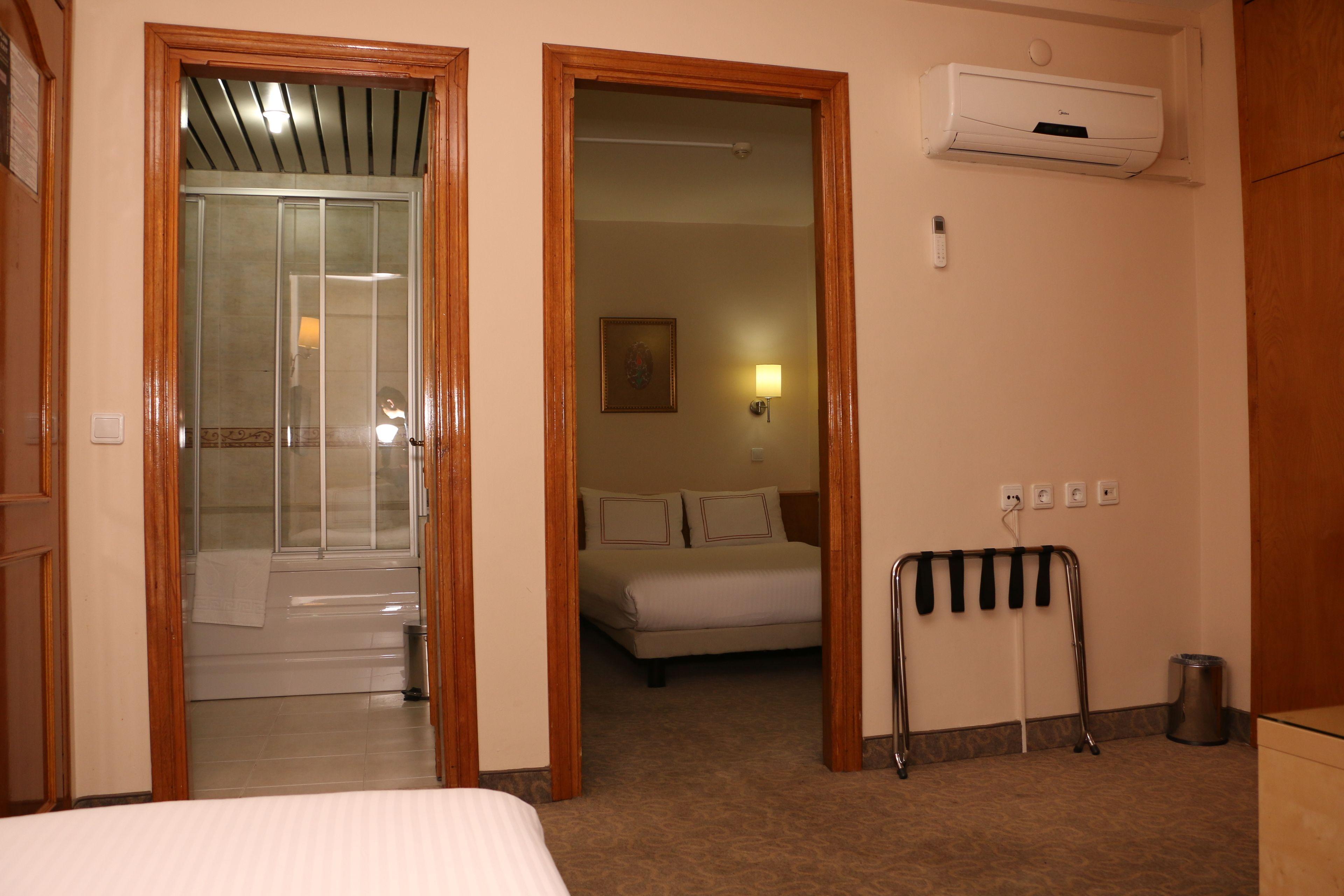 Ilkay Hotel, Istanbul